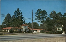 Jesup Georgia King's Inn Motel signs 1950-60s car red tile roof vintage postcard