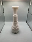 Vintage Anchor Hocking White Milk Glass Diamond Pineapple 9" Tall Bud Vase EUC