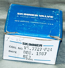 Vintage Nos Skinner V5.7727-f24 Solenoid Valve Coil 12vdc Red Coil - New In Box Vintage Nos Skinner V5.7727-f24 Solenoid Valve Coil 12vdc Red Coil - New In Box