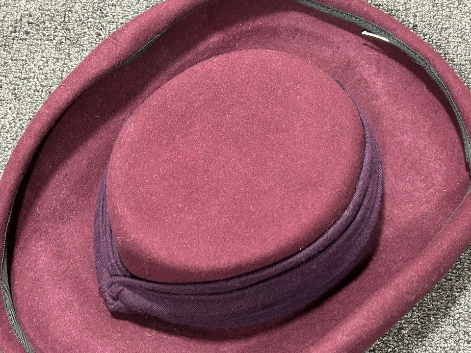 Eric Javits Women's Burgundy Wool Felt Hat Wide Brim Knit Band  Made in the USA - Image 2 of 4