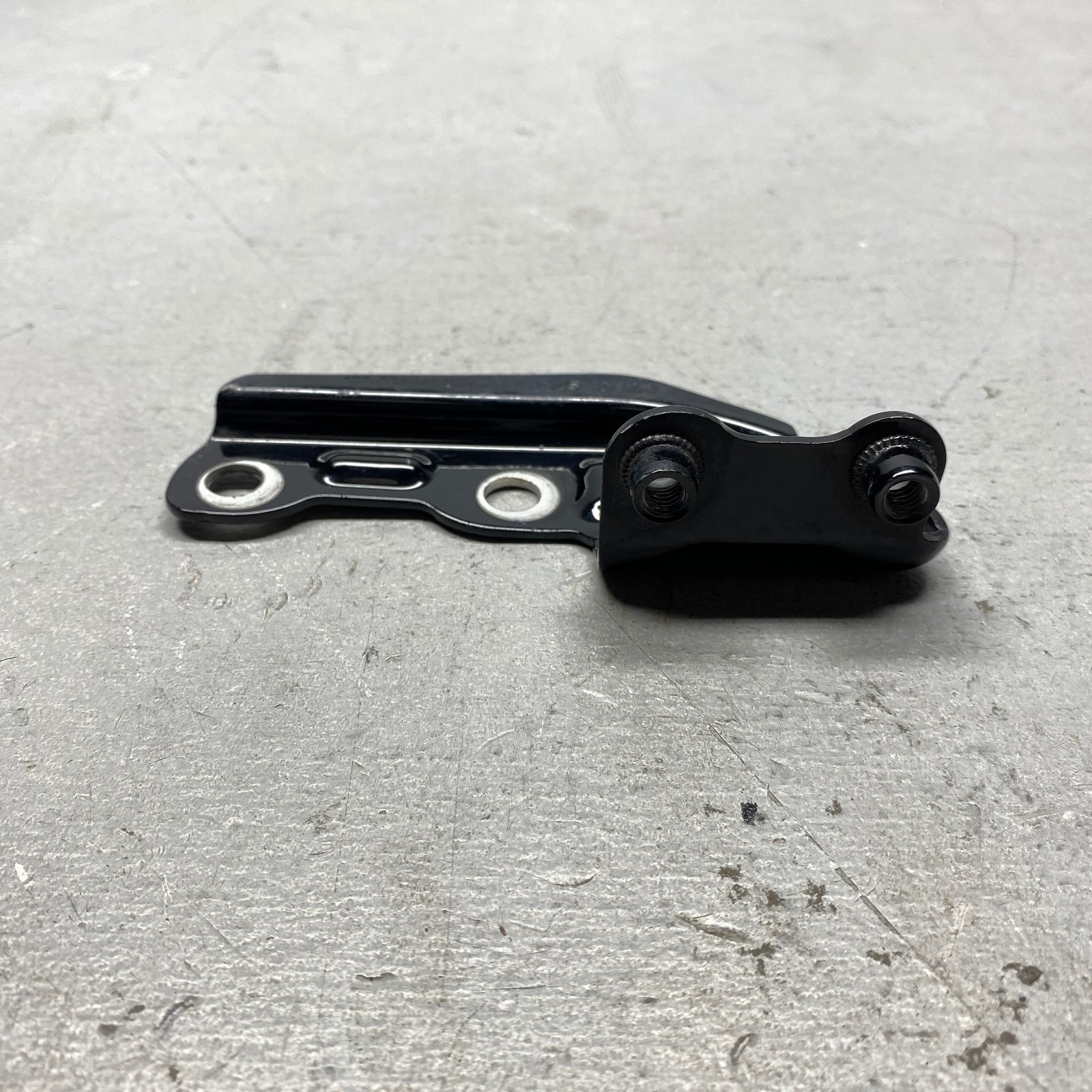 2018 Lamborghini Huracan Mounting Bracket 4T0621117C
