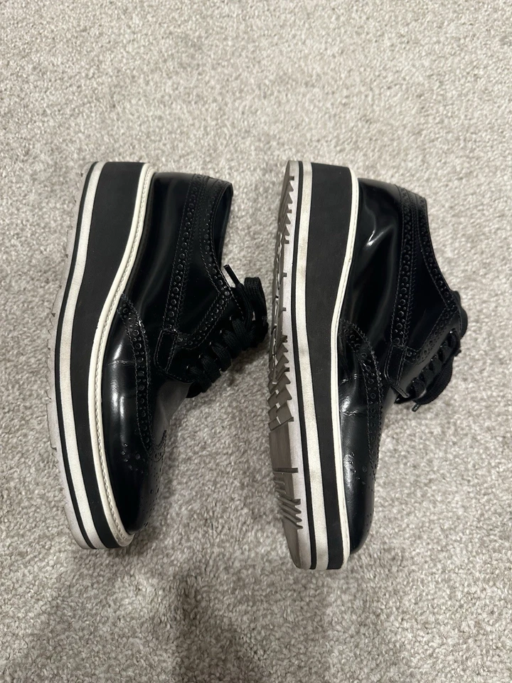 PRADA Women's Black Leather Wingtip Oxford Loafer Size 35.5 EU - Image 4 of 4