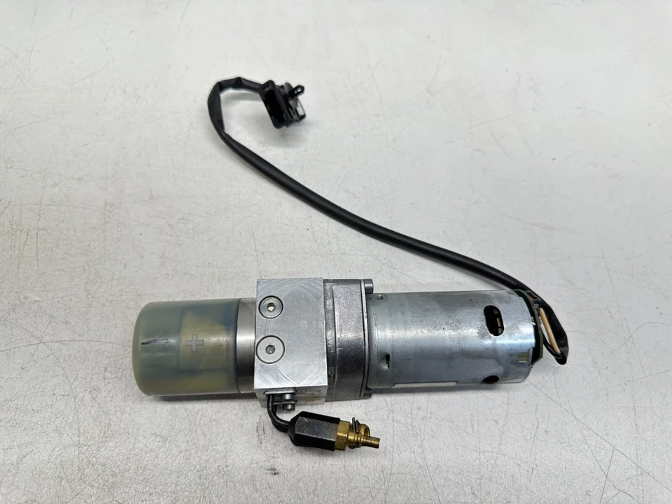 Bomba de elevação hidráulica H50491 2008-2010 Porsche Cayenne Tailgate 7L5827449 fabricante de equipamento original - Imagem 4 de 4