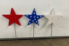 4TH OF JULY PATRIOTIC STARS WOOD PLANT POKE, YARD ART SIGN, RED, WHITE  BLUE