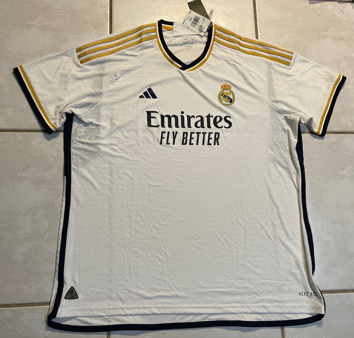 Real MadridホワイトシャツHEAT.RDYオーセンティックユニフォーム Real MadridホワイトシャツHEAT.RDYオーセンティックユニフォーム