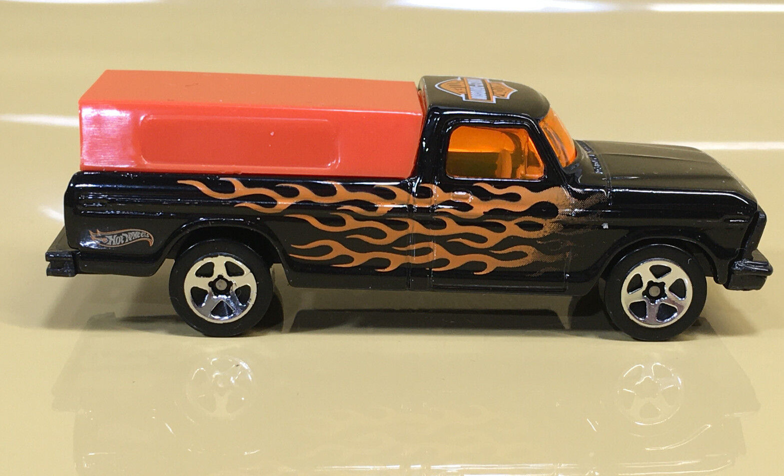 HOT WHEELS ~ FLAMES ~  HARLEY DAVIDSON  1979 FORD F-150 PICKUP   1:64 SCALE