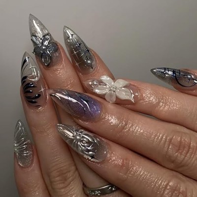 Black Gradient Cool and Spicy Press-on Nails Medium 06.black and white flower