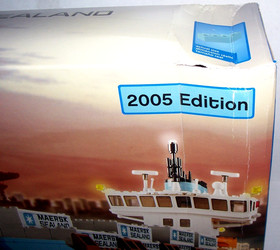 NEW! LEGO 10152 - MAERSK SEALAND CONTAINER SHIP / BOAT/ DAMAGED BOX
