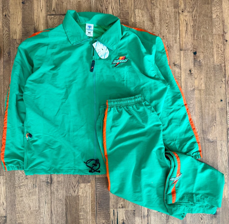 全新带标签 Torino 复古 Gatorade 轨道西装夹克外套裤子刺绣男式 L 码 — 第 2/4 张图片