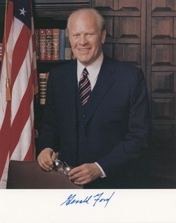 Gerald Ford 38th President of the United States Autographed 8 x 10" Photo