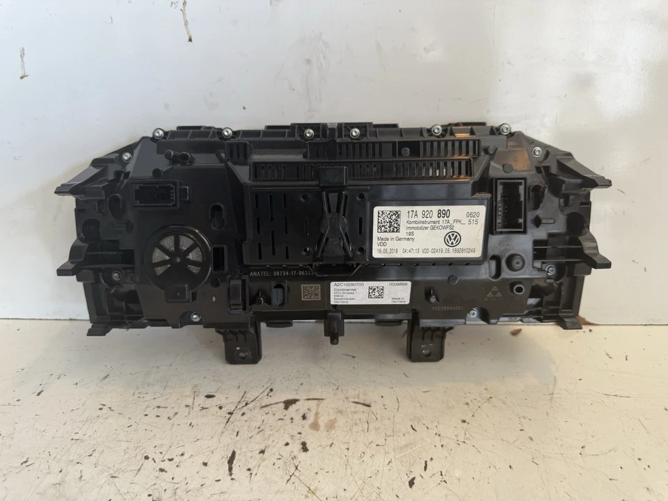 2019 2020 Volkswagen Jetta GLI Speedometer Cluster Mileage 17A-920-890 OEM 3692 Foto 4 de 4