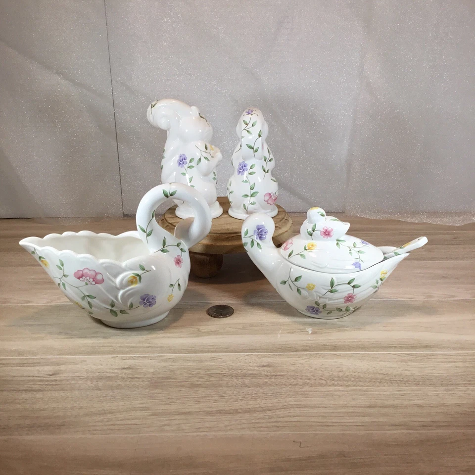 Johnson Brothers Summer Chintz, сливочник, сахарница с ложкой, соль и перец - Изображение 2 из 4