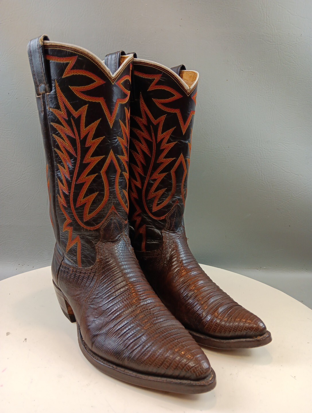 VTG Nocona Cowboy Boots Mens Sz 9D Brown Lizard Skin Toe&Heel Leather Upper READ