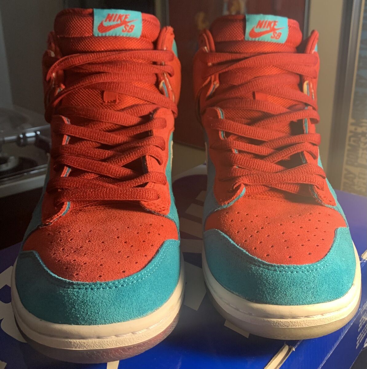 Nike SB Dunk High Premium Bloody Gums Size 10.5 2009 Red Nike SB Dunk High Premium Bloody Gums Size 10.5 2009 Red