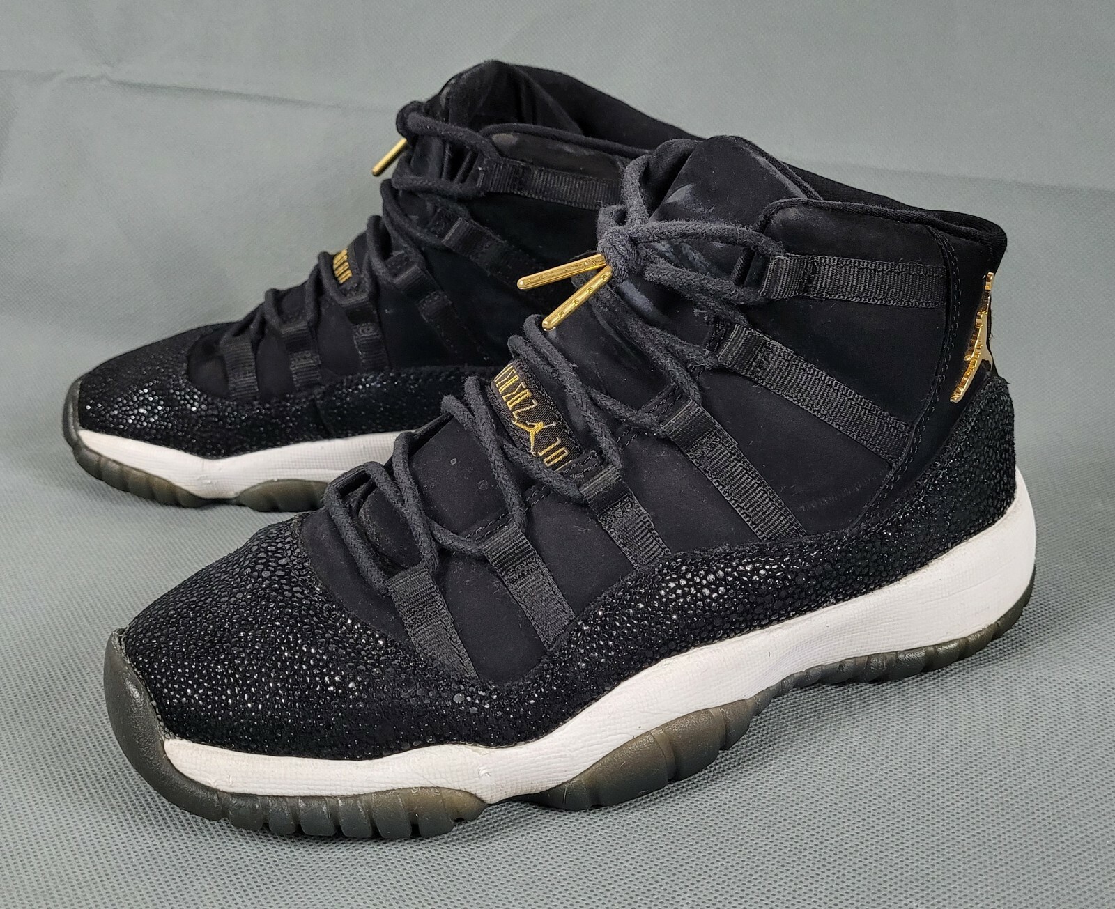 kids air jordan 11 xi retro gs premium heiress black stingray