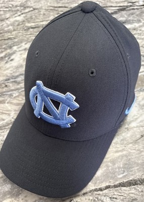 University Of North Carolina Fitted Hat Nike Dri-fit Classic99 Tar Heels  M/L