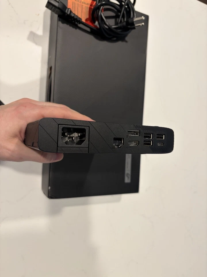 Asus ROG XG Mobile RTX 4090 16GB - Image 3 of 4
