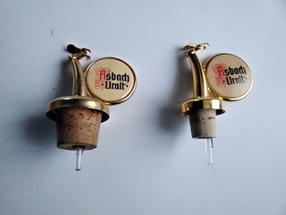 Eingiesser Asbach Uralt für 3 Lieter und 0 7 Lieter Flaschen