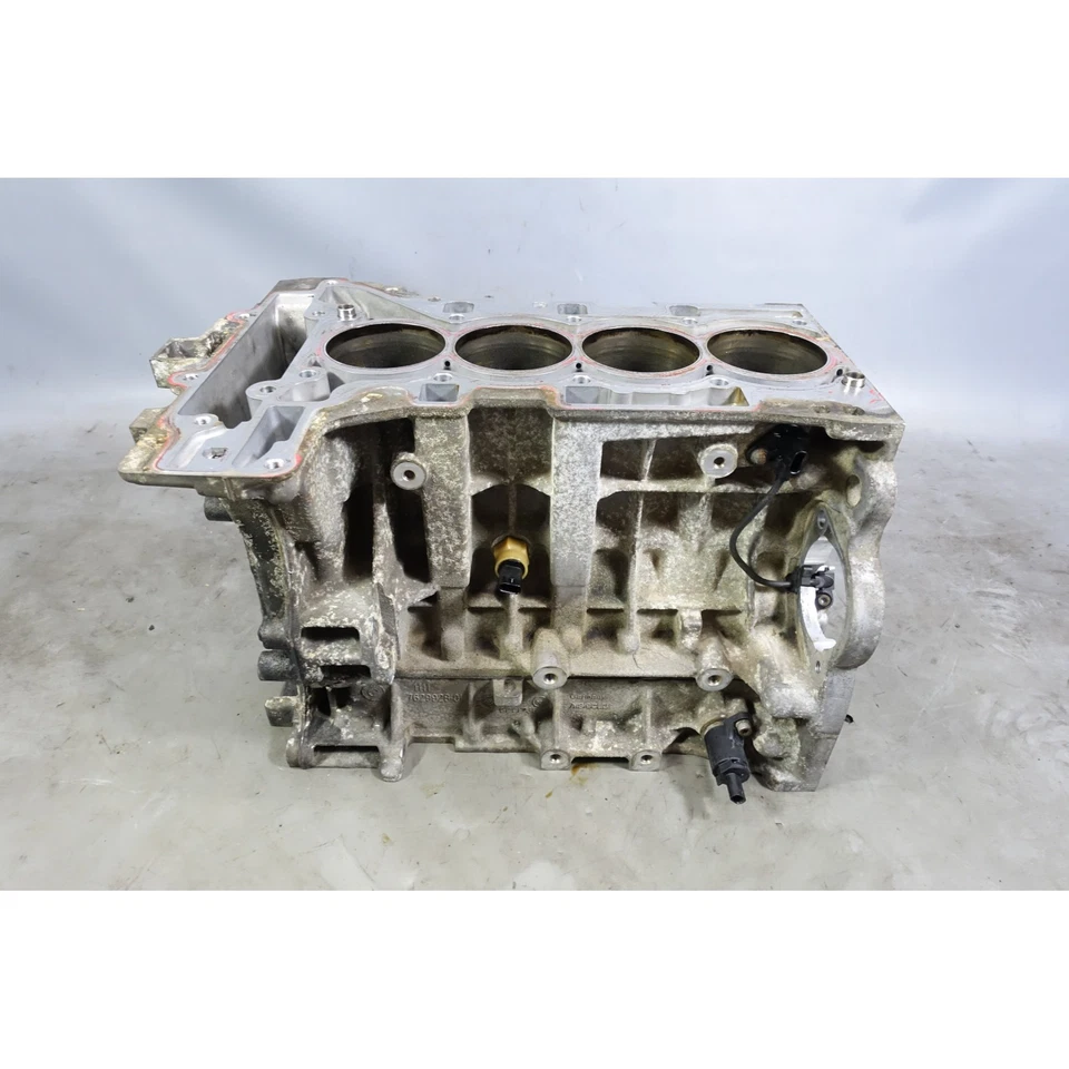 BMW N20 N26 2012-2018 4 cilindros turbo motor bloque de cilindros carcasa desnuda OEM Foto 2 de 4