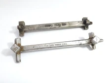 VINTAGE DURO INDESTRO OIL DRAIN PLUG WRENCH MADE IN USA 643 & REDA MFG CO LOT