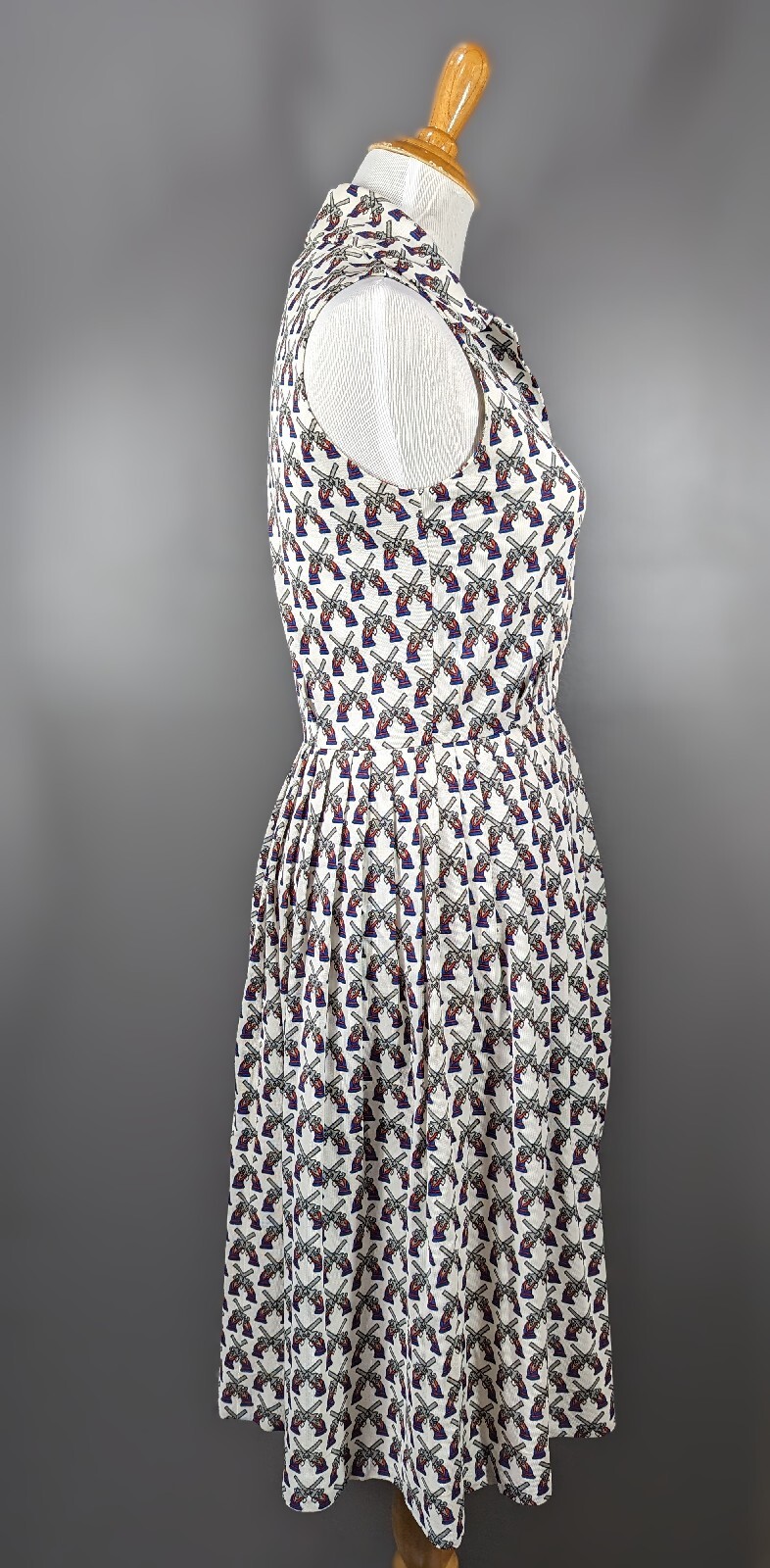 Vintage 1960's ILGWU David Crystal Pistol Gun Print D… Gem