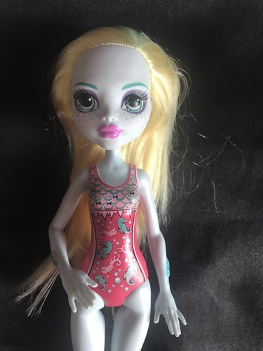 Monster High Doll Emoji Lagoona Blue MHD Monster High Dolls - Picture 5 of 5