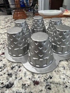Nordic Ware Ice Cream Cone Cupcake Pan - 4.5 Cups / 1 Liter Cake Mold