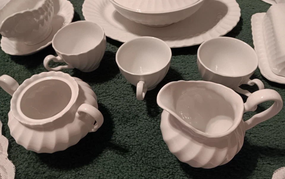 Juego de servir vintage de crema de mantequilla Ironstone Johnson Bros Regency Blancanieves Foto 3 de 4