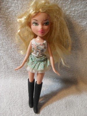 bratz with blue eyes