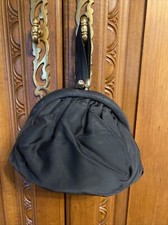 Vintage Small Wristlet Evening Bag Purse Black Gold Kiss Clasp 9 x6