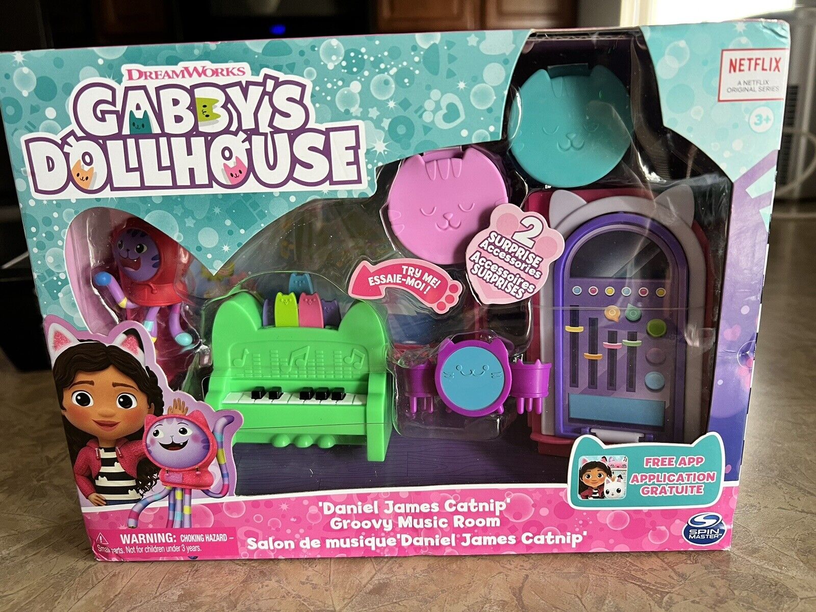 Original Dreamworks Gabby's Dollhouse Groovy Music Room Deluxe Playset with  Daniel James DJ Catnip Figure, Furniture Accessories, Doll House Toys for  Girls, Gabby Girl