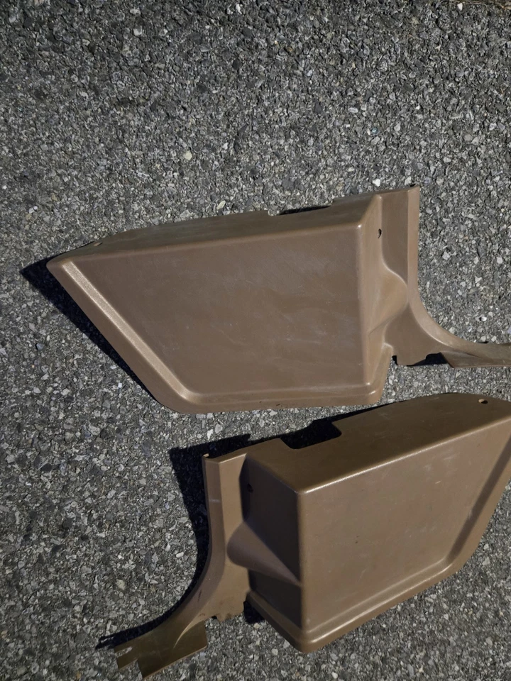 Ford Bronco 1980-1991 80-91 cinturón de seguridad retractor cubiertas par de piso bronceado OEM Foto 2 de 4