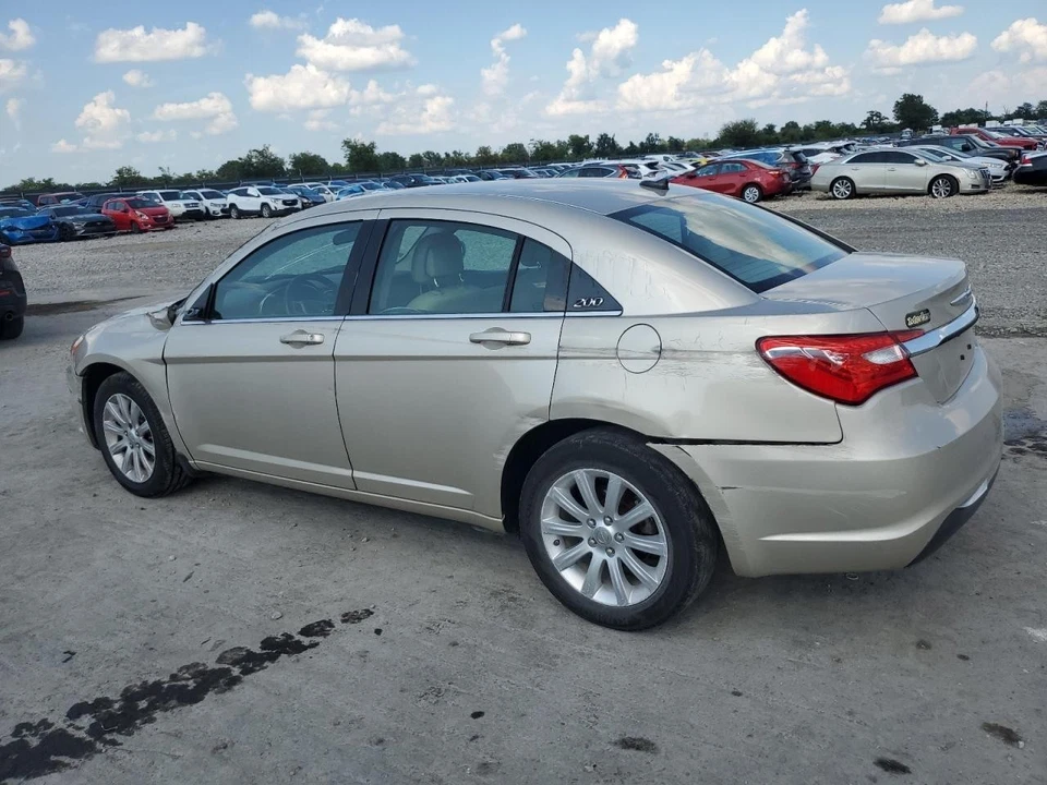 Used Deck Lid fits: 2013 Chrysler 200 Sdn Grade A Foto 3 de 4