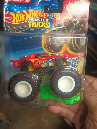 Hot Wheels Monster Trucks Treasure Hunt Night Shifter Redlines