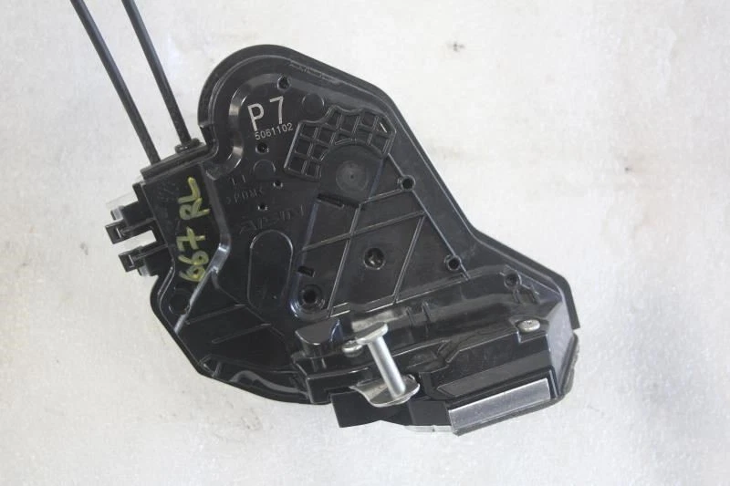LEXUS IS250 IS350 IS300 2014 2015 2016 2017 CERRADURA PUERTA TRASERA IZQUIERDA ACTUADOR PESTILLO Foto 2 de 4