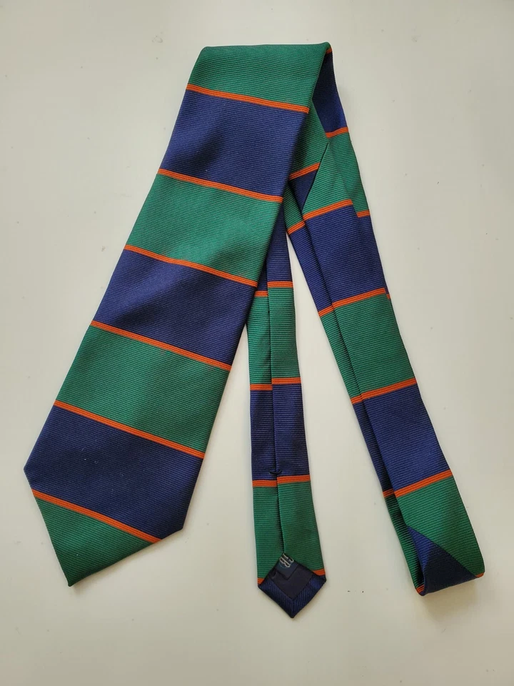 Gitman Bros 纯丝绸手工制作男式领带 4 英寸 X 57 英寸。 美国制造。  — 第 2/4 张图片