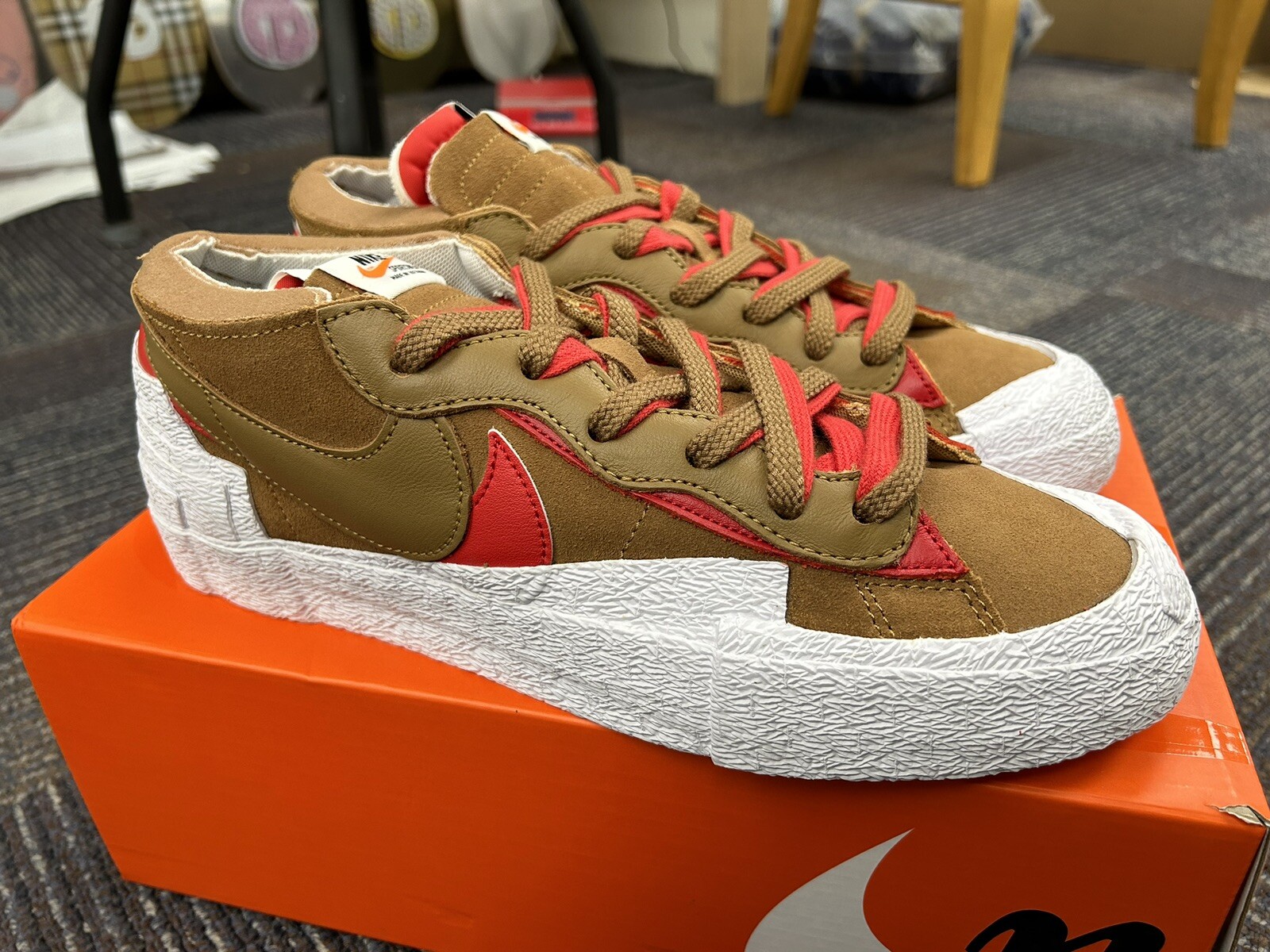 SACAI X NIKE Nike Blazer Low x Sacai British Tan Uomo Taglia 9.5 DD1877 200