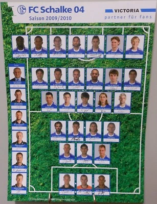 Schalke 04 Maxi Autogrammkarte Saison 09/10 Alle Spieler Trainer Signiert #FPMA4 - Bild 1 von 2