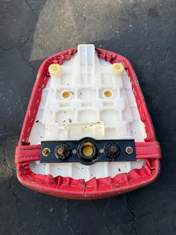 08-09 Suzuki GSXR600 GSXR 600 750 asiento de pasajero rojo Foto 2 de 4