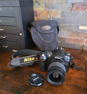 Nikon D50 Camera DSLR w/NIKKOR 28-80mm W Strap