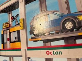 LEGO CITY: City Garage (4207) NISB