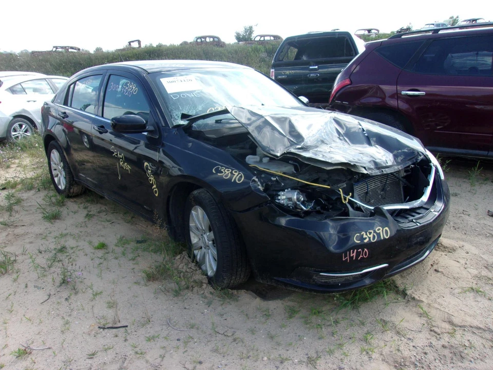 Used Ignition Switch fits: 2013 Chrysler 200  Grade A - Image 2 of 4