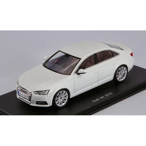 Altri modellini statici di veicoli in resina per Audi