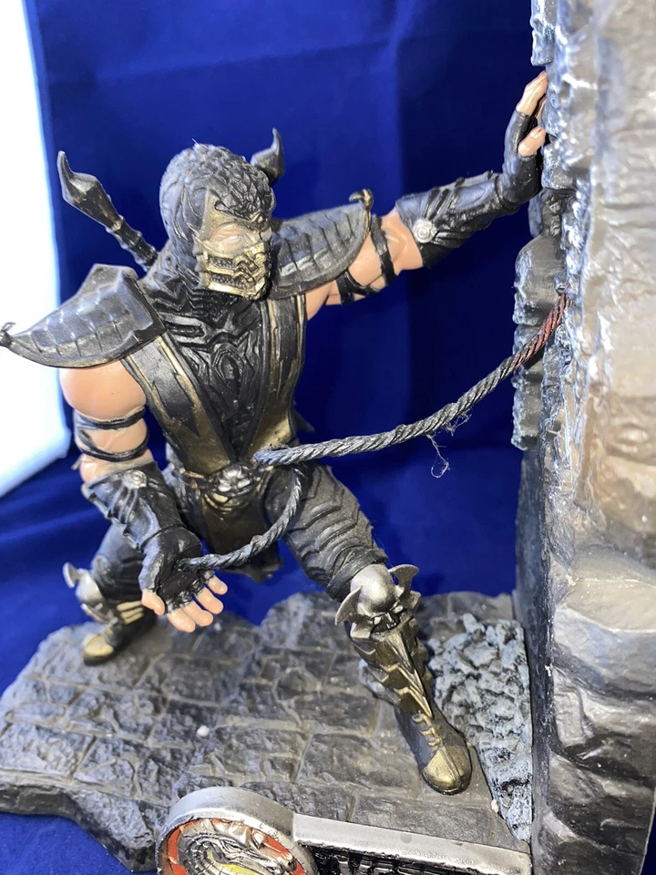 Mortal Kombat 9" Scorpion Sub Zero Book Ends Missing Spear Warner Bros. 2011 Foto 3 de 4