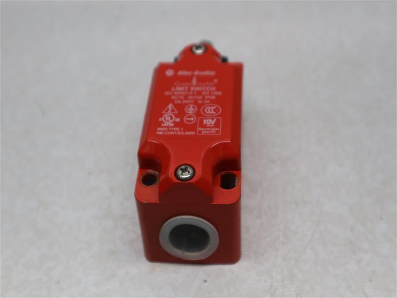 AllenBradley Guard Master IEC 6094751 EN 1088 4M20 T Limit Switch
