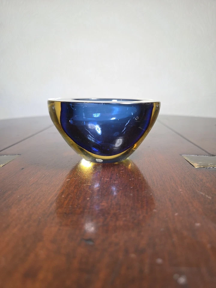 Vintage UV Sensitive Murano Italian Art Glass Blue & Yellow Cased Sommerso Geode - Image 3 of 4