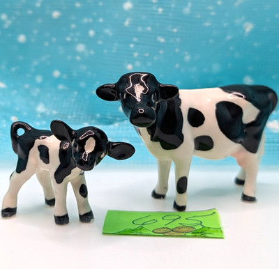 *READ Hagen Renaker Holstein Cow Mama, Calf Black & White INV695