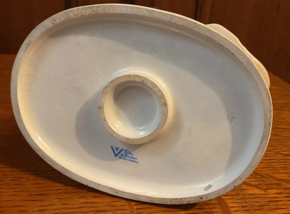 7.5" Hummel 'The Knitting Lesson' Figurine #256 TMK-4 - Image 4 of 4