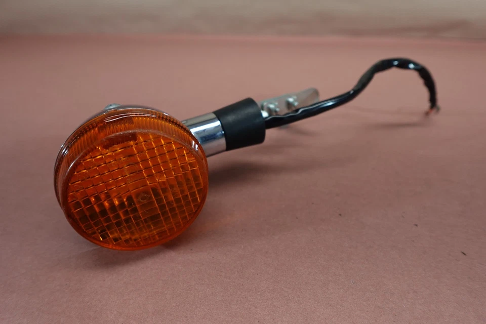 Luz indicadora intermitente intermitente señal de giro Yamaha V-Star 1100 V Star XVS1100 1999-2009 Foto 4 de 4