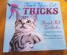 FUN Teach Your Cat Tricks Book and Toy Ki--New--Sealed